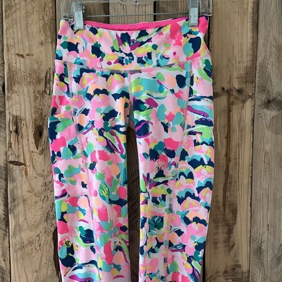 Lilly Pulitzer Luxletic Weekender Midi Pina Colada Club Leggings Size XXS - Picture 1 of 12